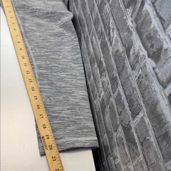 Lululemon capri Leggings - Picture 7 of 8